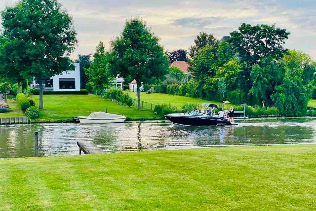 Charmante Villa Aan De Leie Sint-Martens-Latem Kültér fotó